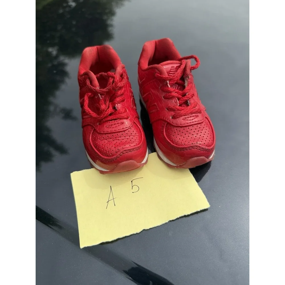 New Balance Toddler Sneakers Red Size 5 US Kids‎ Shoes IC574S2